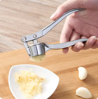 Stainless steel garlic mincer kitchen tool for quick food preparation